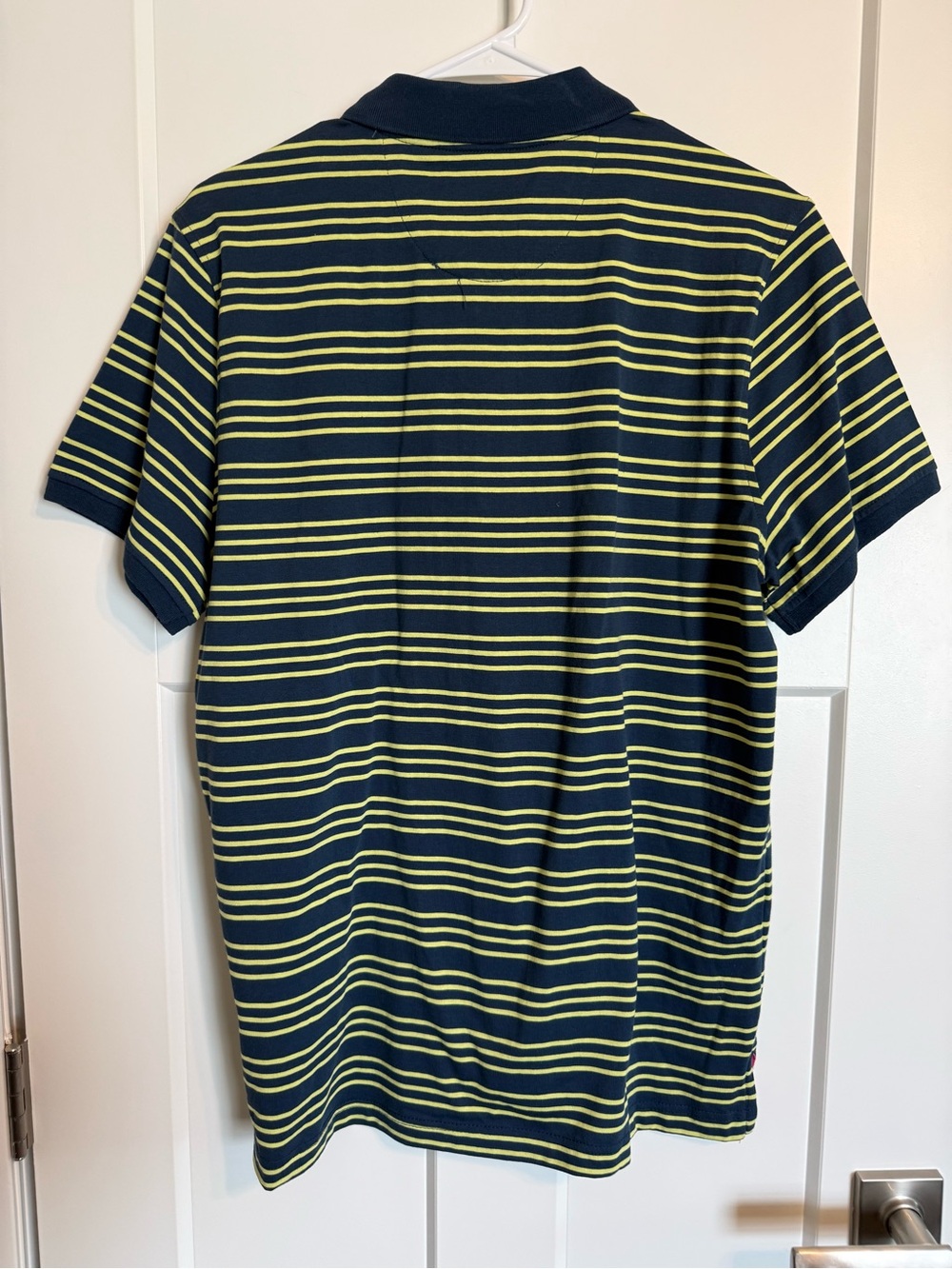 Margaritaville Navy & Lime Striped Men's Polo with sun protection - Picture 4 of 5